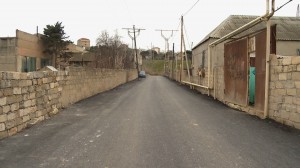 Binəqədidə qəsəbədaxili 15 küçədə təmir-bərpa işləri aparılıb - FOTO