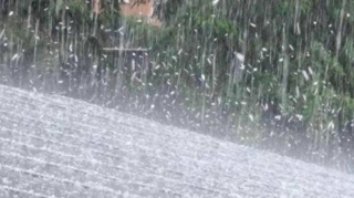 Azərbaycanını bəzi yerlərində şimşək çaxıb, leysan yağıb - FAKTİKİ HAVA 