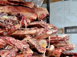 Yol polisi Qaradağ postunda mənşəyi məlum olmayan ət aşkarladı