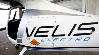 Danimarka HHQ elektriklə işləyən təyyarələri  qəbul etməklə dünyada ilkə imza atacaq