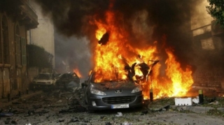 Polis maşını partladıldı - Ölən və yaralananlar var 