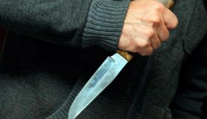 Qaxda 44 yaşlı kişi öz-özünü bıçaqlayıb