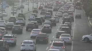 Bakının bir sıra yollarında tıxac yaranıb - SİYAHI 