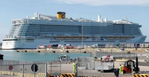 1338 sərnişinin olduğu gəmi karantinə alınıb