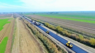 Azərbaycanda əhəmiyyətli avtomobil yolu bir-neçə marşrut üzrə yenidən qurulur  - FOTO