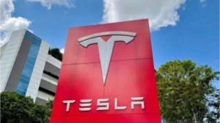 “Tesla” ABŞ-nin ən bahalı şirkətləri siyahısında 11-ci yerə düşdü 