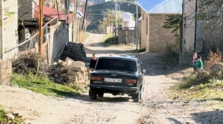 "Palçıq evin içinə girib, belə yol olar?!" - Şamaxı sakini - VİDEO 