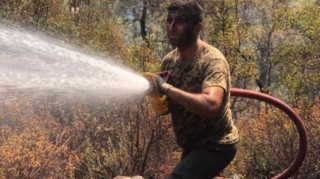 Türkiyədə yanğınla mübarizə aparan FHN əməkdaşlarının yeni görüntüləri  - FOTO - VİDEO