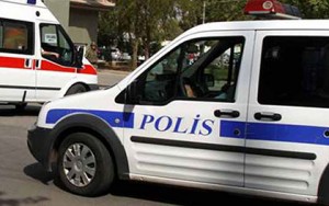 Polis maşınına atəş açdılar