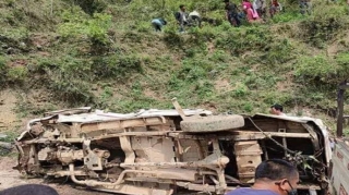 Nepalda avtobus qəzaya uğrayıb, 13 nəfər ölüb, daha 19-u yaralanıb 