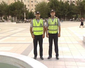 Sumqayıtda soyğunçunu yaxalayan yol polisləri bunlardır - - FOTO