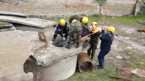 Traktorun içərisində köməksiz qalan 4 nəfər xilas olunub - Zaqatalada