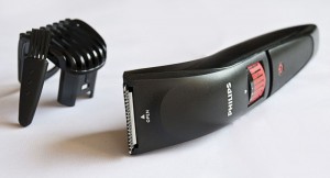 Mərcdə uduzan aparıcının başını canlı yayımda qırxdılar – VİDEO