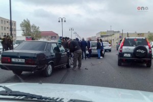 Babək prospektində qəza - FOTO