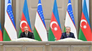 Azərbaycan və Özbəkistan prezidentləri mətbuata bəyanatlarla çıxış ediblər  - FOTO