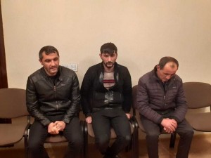 Evlərdən və mağazadan oğurluq edən şəxslər saxlanılıblar - Şəmkirdə