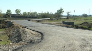 Yevlaxda altı yaşayış məntəqəsini birləşdirən yol yenidən qurulur– FOTO+VİDEO