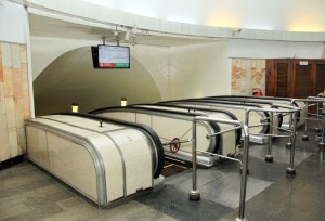 Metronun "Sahil" stansiyası bağlanacaq - FOTO