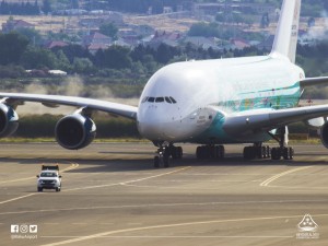 AZAL: "Hava limanına UEFA nümayəndə heyətini gətirən “Airbus A380” sərnişin təyyarəsi eniş edib"