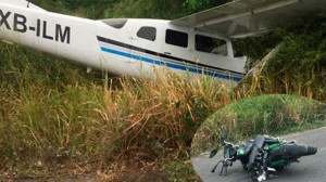 Təyyarə eniş zamanı motosikleti vurdu: 2 ölü