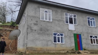 Astarada torpaq sürüşməsi şəhid ailəsinin evini təhlükəli vəziyyətə salıb - FOTO 