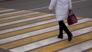 Bakıda qadın yol qəzasında ağır xəsarət alıb 