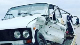 Hərbi xidmətdə olan övladlarının yanından qayıdan ailə qəzaya düşüb, ölən var 