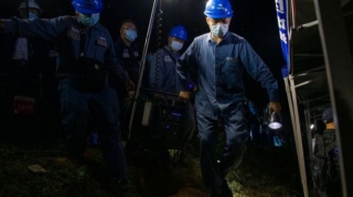 Çində qəzaya uğrayan sərnişin təyyarəsinin “qara qutu”su tapılıb 