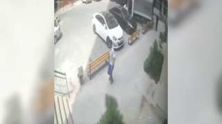 Oğurluq edən "patı" istifadəçisi binanın komendantını bıçaqladı - FOTO - VİDEO 