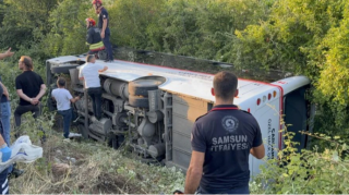 Türkiyədə avtobus aşdı: 21 nəfər yaralanıb    - FOTO
