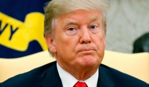 “Tramp dərhal istefa verməlidir”