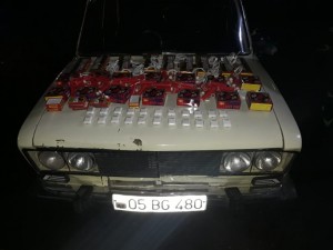 Avtomobilin baqajında pirotexniki vasitələr aşkarlanıb