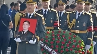 Uşaq evində böyümüş şəhid II Fəxri xiyabanda dəfn edilir 