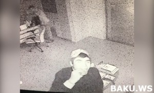 Sumqayıtda oğru kameraya peçenye "təklif etdi" - VİDEO