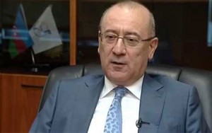 Azərbaycanda nazir müavini qarda yıxıldı, başına iş gəldi - FOTO