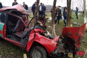 İsmayıllıda minik və yük maşınları toqquşdu, 2 ölü, 3 yaralı var - FOTO