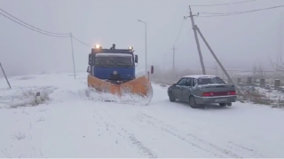 Какова ситуация на автомобильных дорогах республики в снежную погоду? 