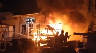 Ağdaşda tikinti mağazası yandı - VİDEO 
