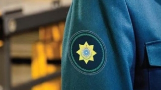 Rüşvət alan gömrükçü barədə növbəti dəfə fərqli qərar qəbul olundu