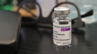 Azərbaycanlı alim:  “İnsanlar “AstraZeneca” peyvəndindən qorxmamalıdır”  - FOTO