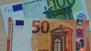 Bu ölkədə peyvənd olunanlara 150 avro verilir 