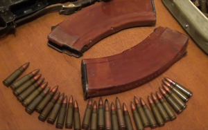 Qanunsuz odlu silah-sursat gizlədən şəxs saxlanılıb