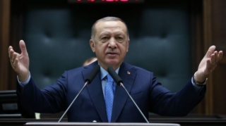 Ərdoğan: "Zəfər Gününüzdə sizinlə bərabər olmaqdan bəxtiyar oluruq" 