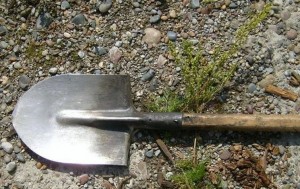 Ata oğluna bel ilə xəsarət yetirib - Neftçalada