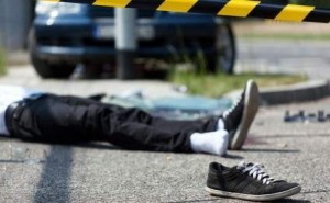 Piyadanı maşın vuraraq öldürdü: sürücü qaçıb - Abşeronda