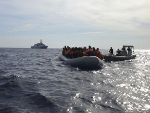 Sutka ərzində 2,5 min qaçqın xilas edilib - Aralıq dənizində