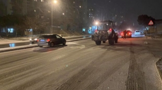 Boranlı, şaxtalı, qarlı bir qış axşamı...  - FOTO