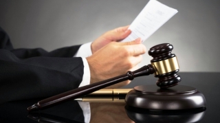 Şairə qarşı yeddi min manatlıq dələduzluq: Qiraətçiyə cinayət işi açıldı  