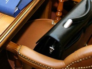 "Samur" gömrük postunun baş müfəttişi işdən azad edilib