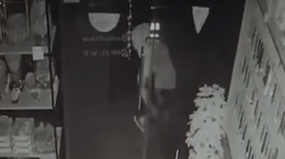 Bakıda 12 min manatlıq telefon oğurladı - VİDEO 